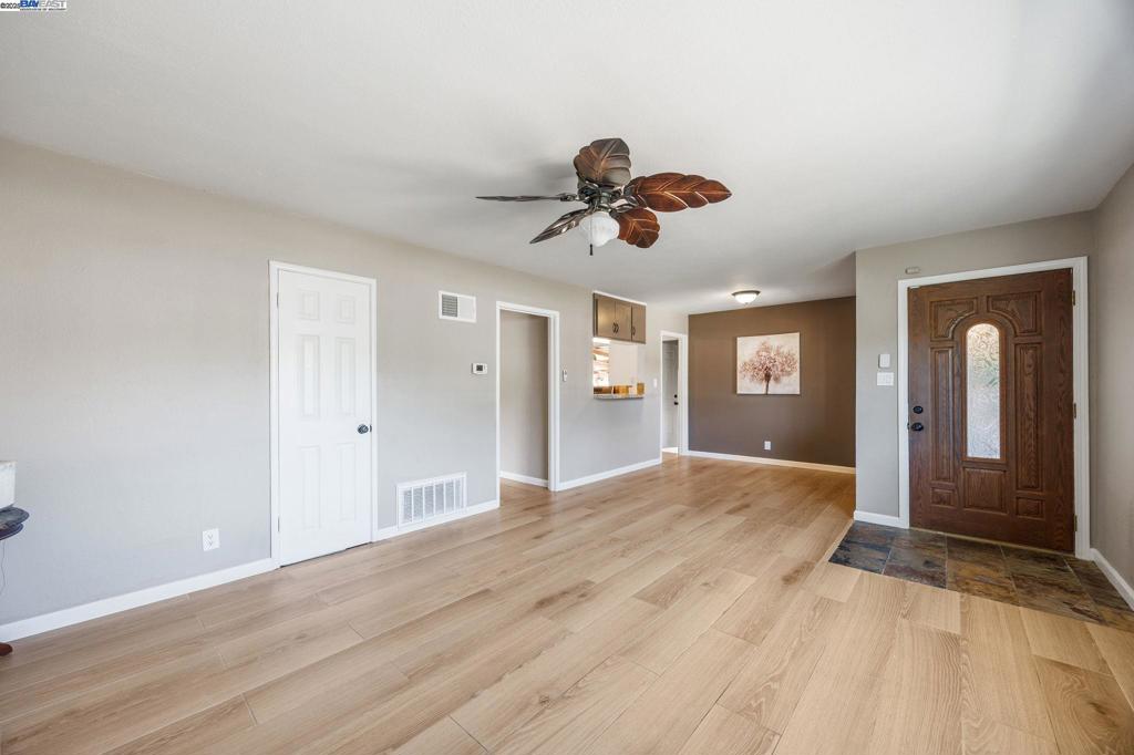 LIVERMORE DOWNS - Residential