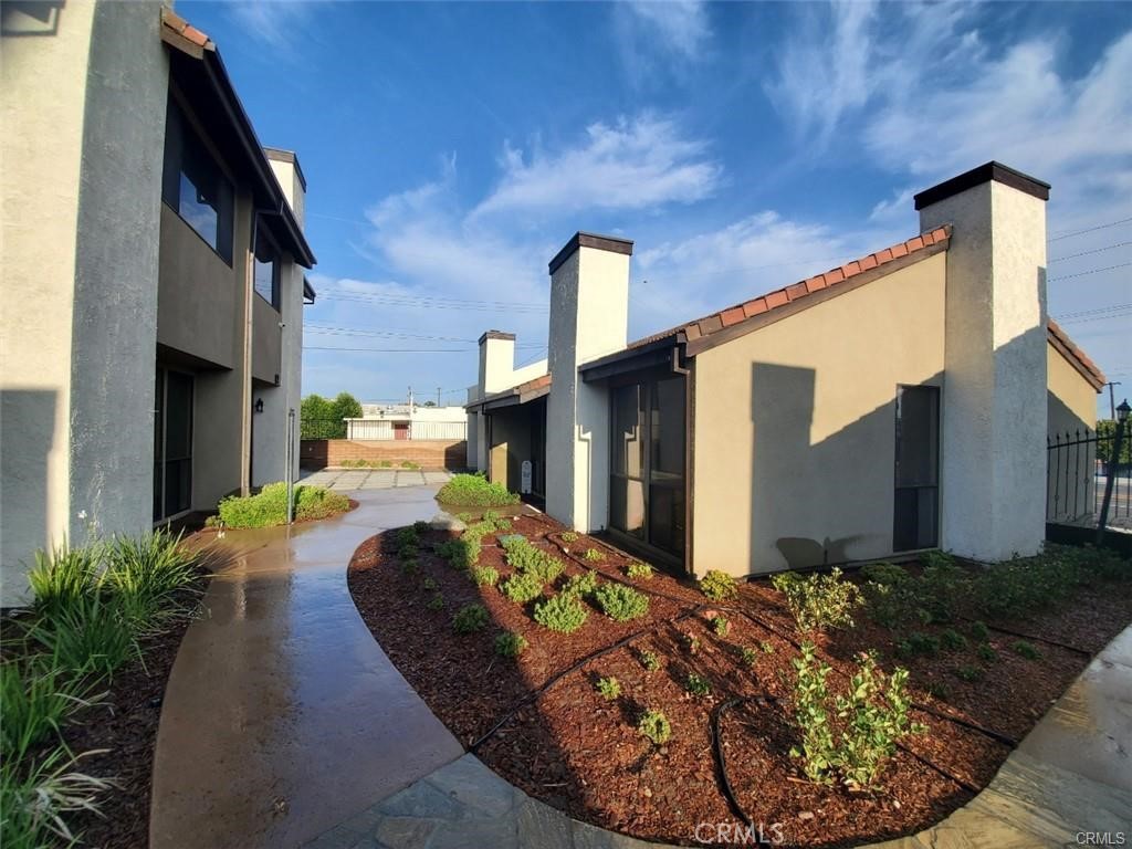 481 E Whittier Boulevard H