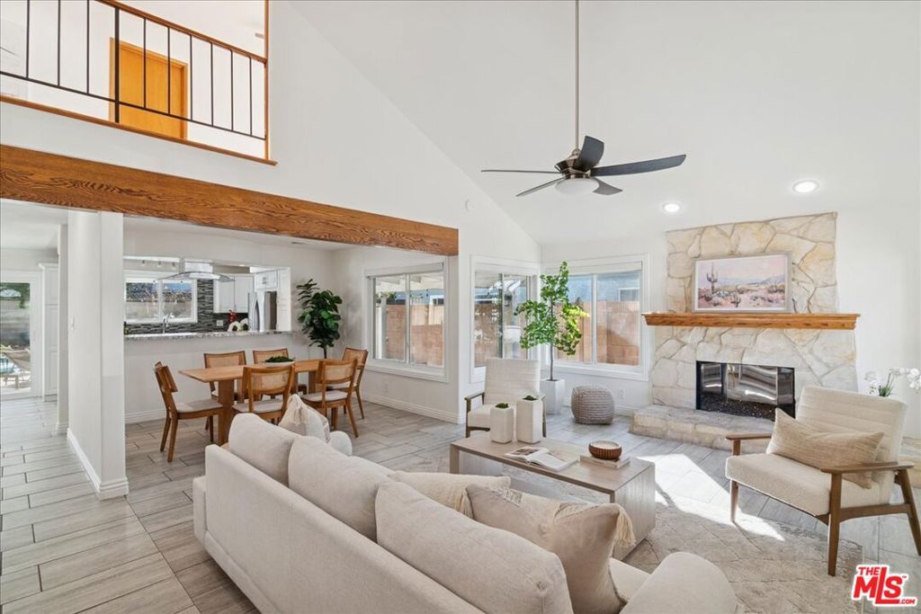 Photo of 2216 Carlsbad Court, Simi Valley, CA 93063 (MLS # 26636567)