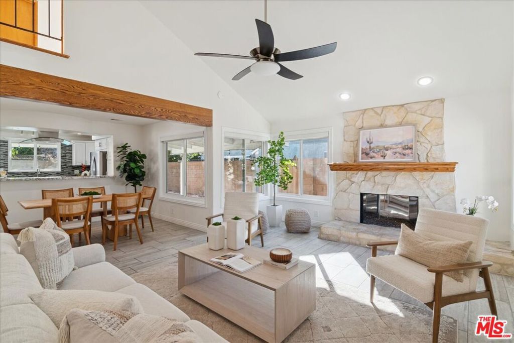 Photo of 2216 Carlsbad Court, Simi Valley, CA 93063 (MLS # 26636567)