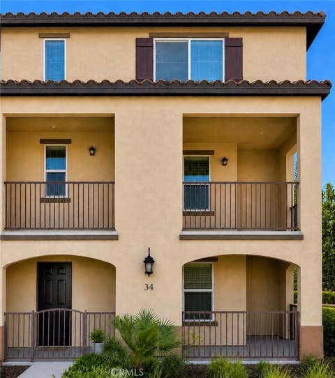Photo of 120 S Pacific Ave Ave #34, Santa Ana, CA 92703 (MLS # OC26169807)