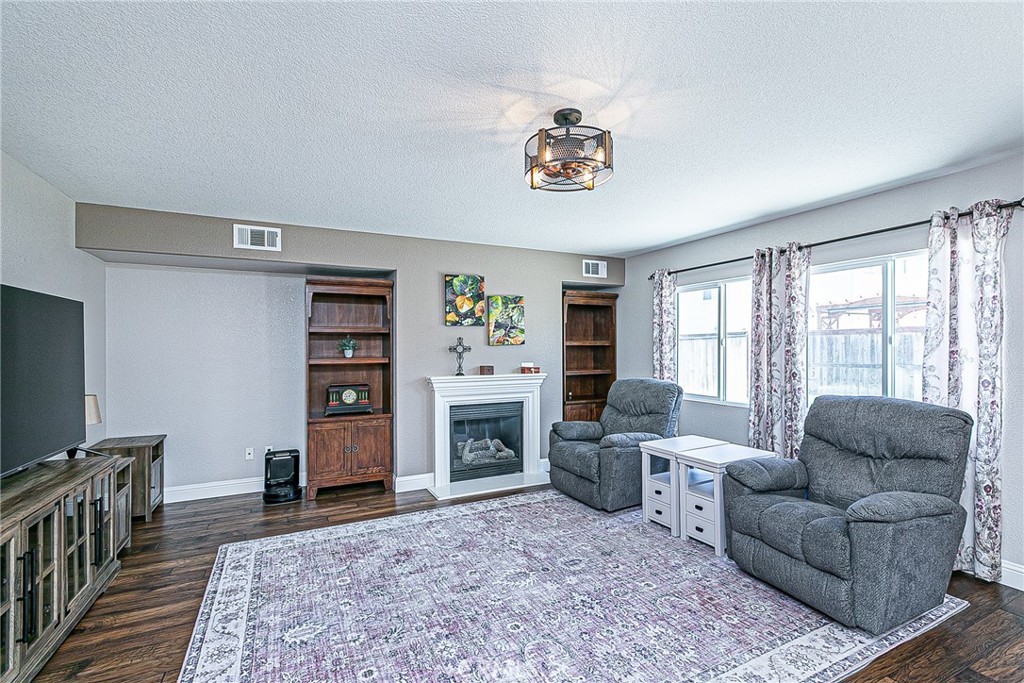 North West Lmpc(49) - Residential