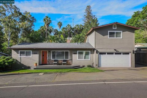 Photo of 1331 Springbrook Rd Rd, Walnut Creek, CA 94597 (MLS # 41129652)