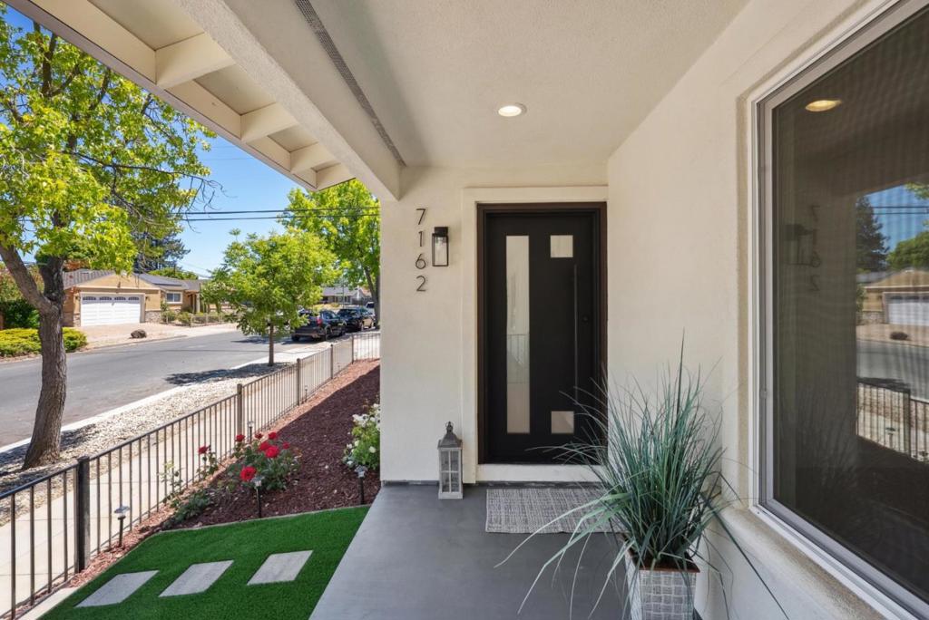 7162 Bark Lane