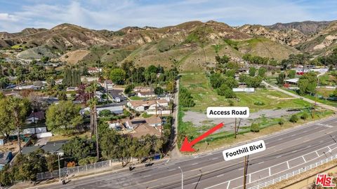 Photo of 19 Acres Off Foothill, Sylmar, CA 91342 (MLS # 25631685)