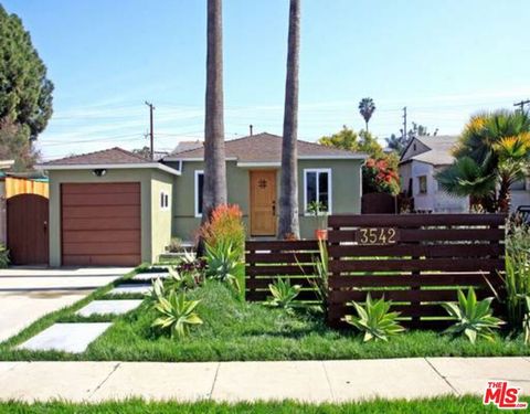 Photo of 3542 Greenwood Avenue, Los Angeles, CA 90066 (MLS # 26748067)
