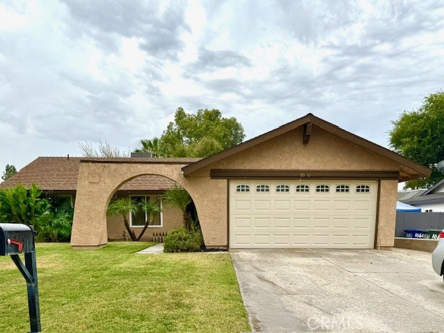 Charming Bungalow located in a prime area of Riverside. This 1320 square foot home was renovated not to long ago, It have 4 bedrooms and 2.0 baths. This Single Family Home is close to Shopping Areas and Supermarkets. Walking Distance From and To UC Riverside. Updated Kitchen with Quartz Counter top, Shaker Cabinets. Laminate Flooring. Roof was redone 5 years ago. 1 Year old HVAC System. Natural Bermuda Grass with a spacious front yard. Drought tolerant landscaped backyard. Lots of potential.