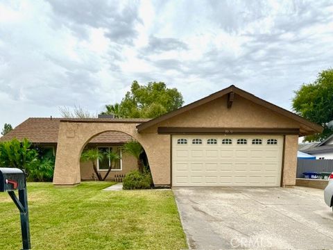 Photo of 1050 Athena Court, Riverside, CA 92507 (MLS # SR25199889) Photo of 1050 Athena Court, Riverside, CA 92507 (MLS # SR25199889)