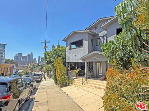 Photo of 931 Everett Street, Los Angeles, CA 90026 (MLS # 26826679)