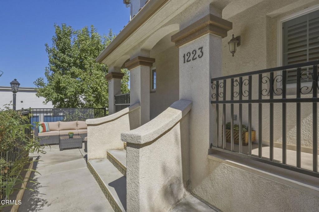 1223 Catalina Place