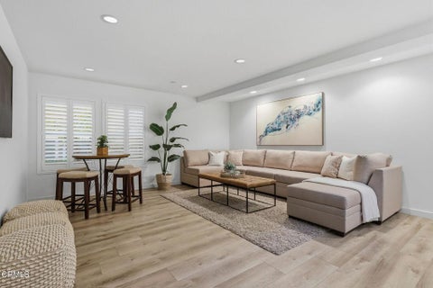 Tiny photo for 1223 Catalina Place, Oxnard, CA 93035 (MLS # V1-39318)