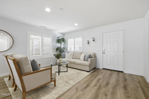Tiny photo for 1223 Catalina Place, Oxnard, CA 93035 (MLS # V1-39318)