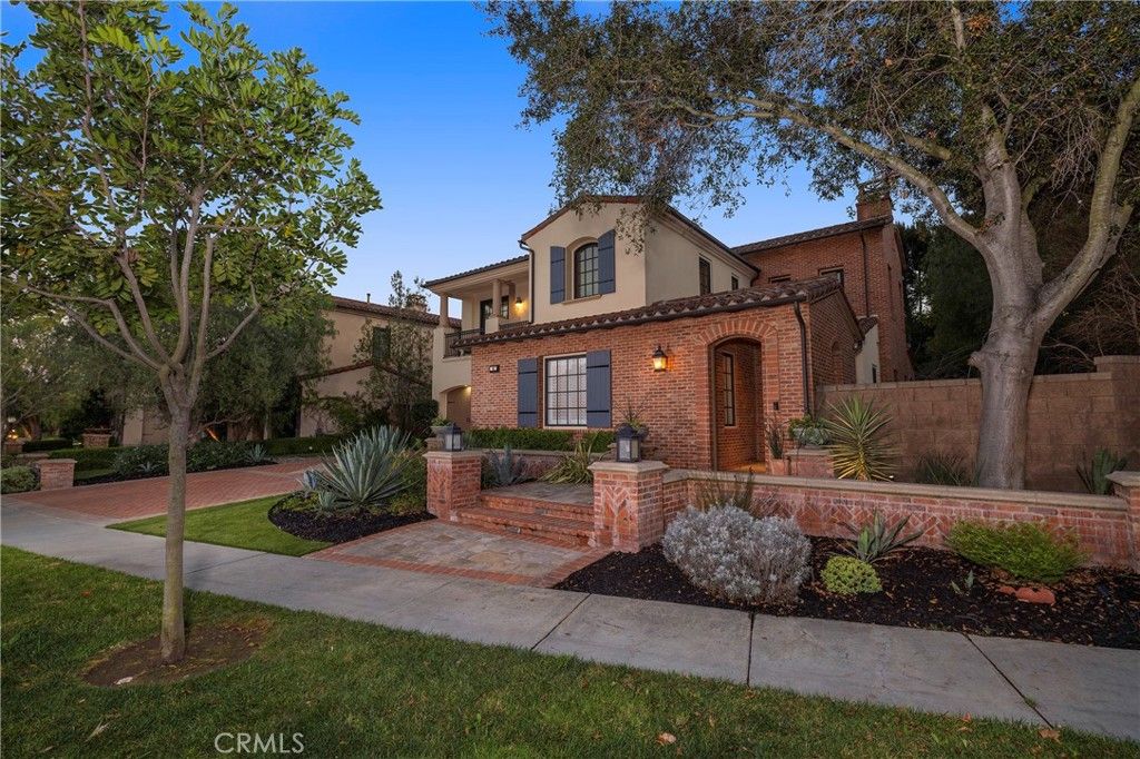 Photo of 46 Woods Trail Trl, Irvine, CA 92603 (MLS # OC26016339)