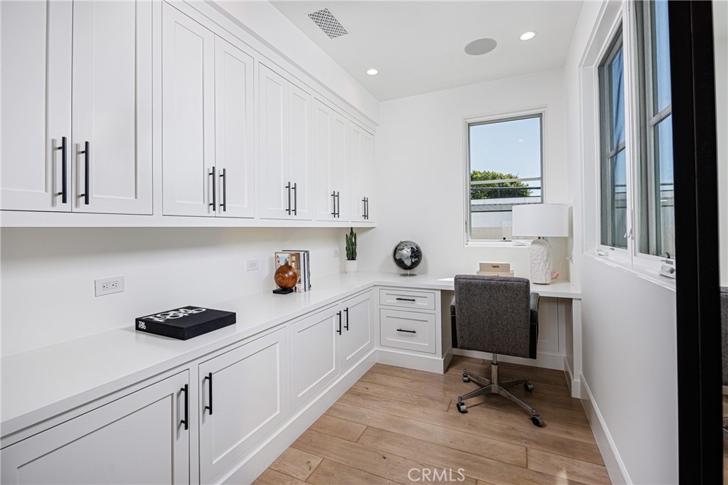 408 Poinsettia Avenue, Corona Del Mar CA 92625 - Photo 37