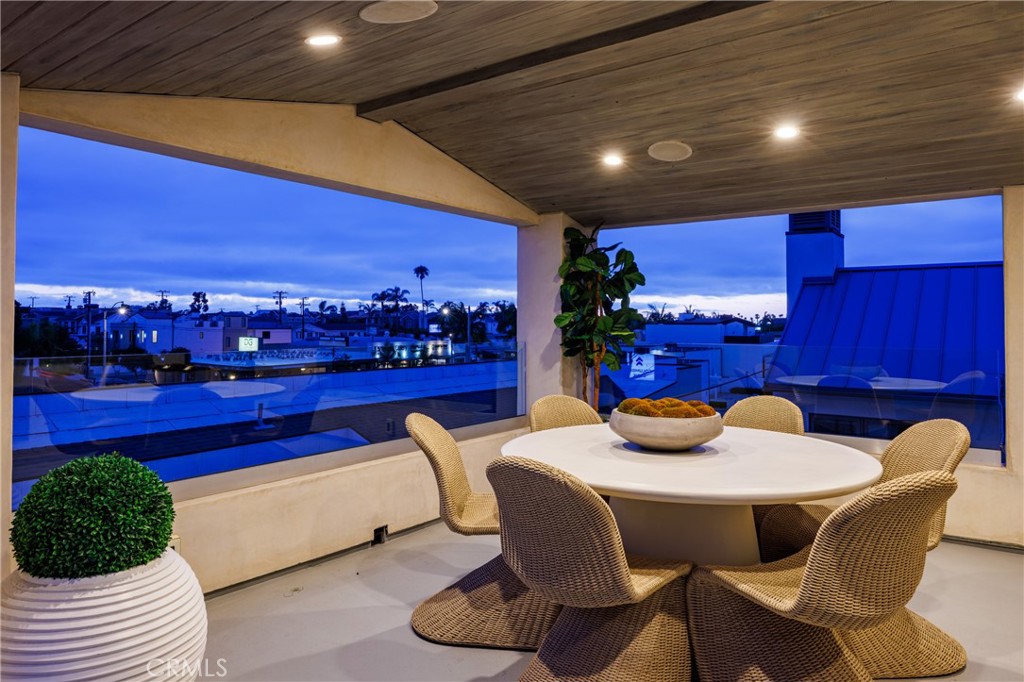 408 Poinsettia Avenue, Corona Del Mar CA 92625 - Photo 40