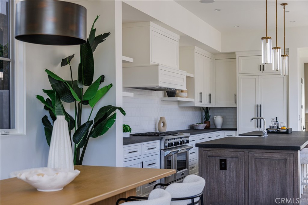 408 Poinsettia Avenue, Corona Del Mar CA 92625 - Photo 18