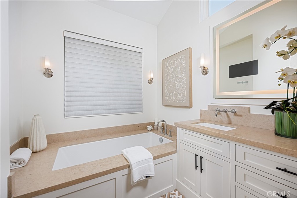 408 Poinsettia Avenue, Corona Del Mar CA 92625 - Photo 30