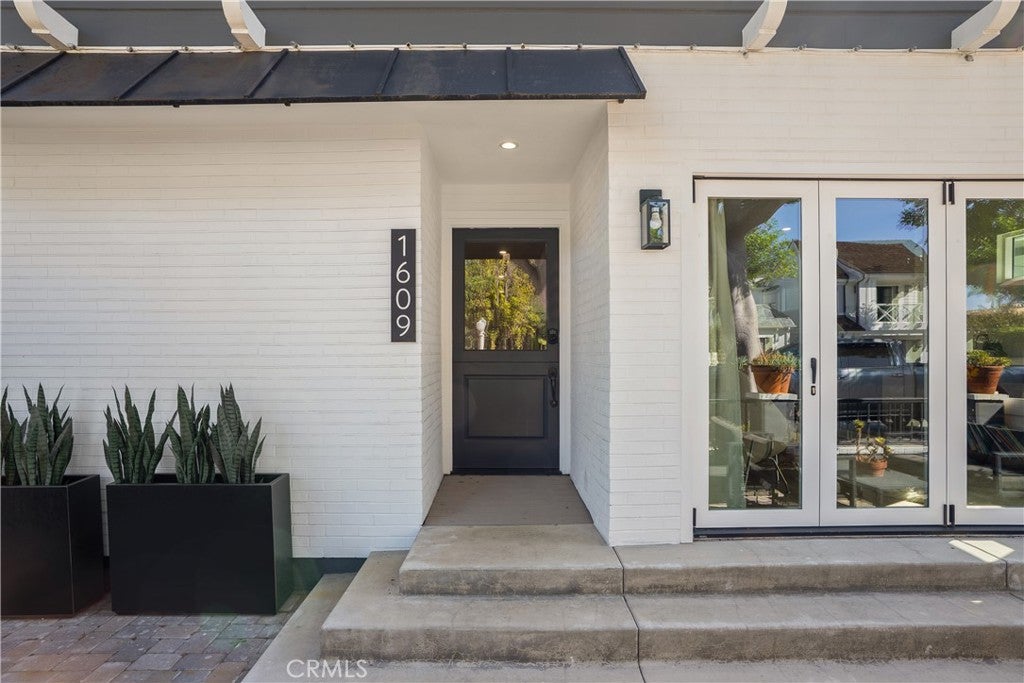 1609 E Balboa Boulevard, Newport Beach CA 92661 - Photo 6