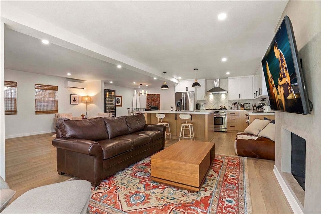 1609 E Balboa Boulevard, Newport Beach CA 92661 - Photo 12