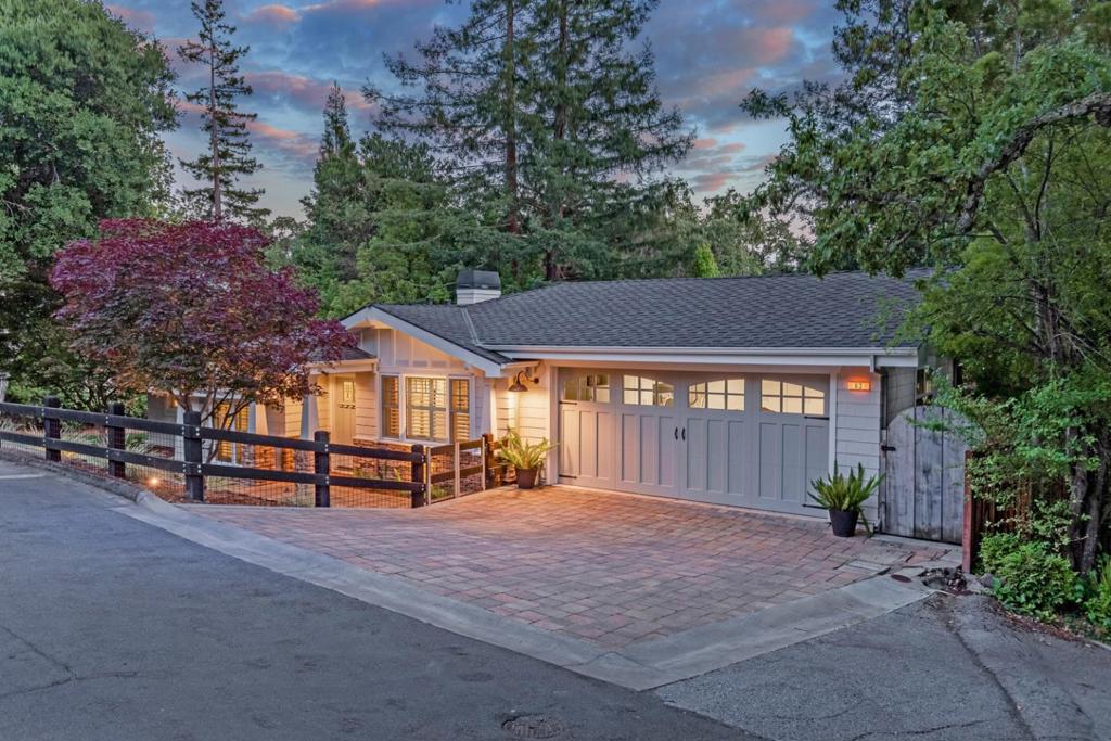63 Ridgecourt