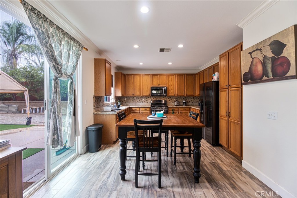 2180 Stonewood Street