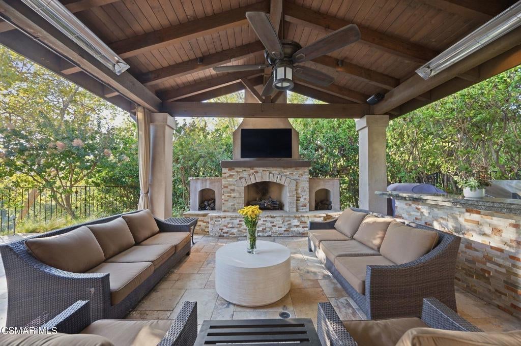 219 Baybrook Court