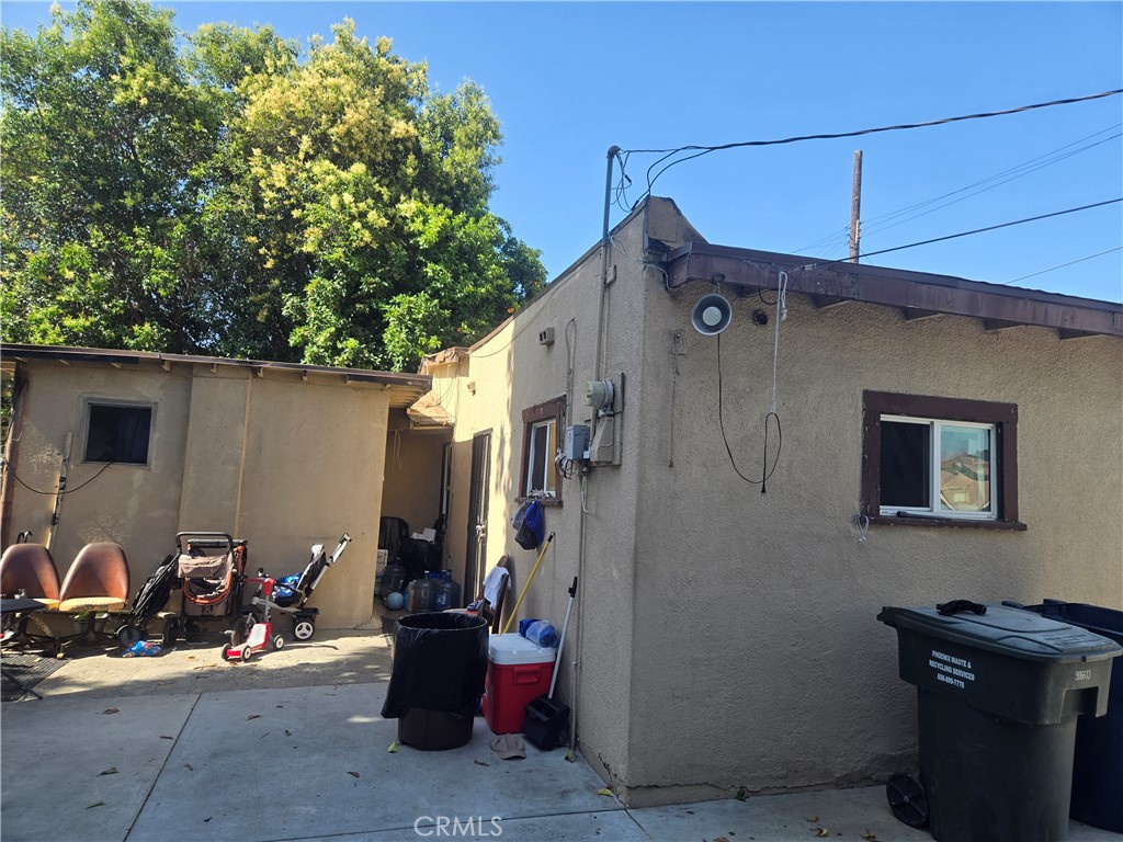 10327 Bodger Street