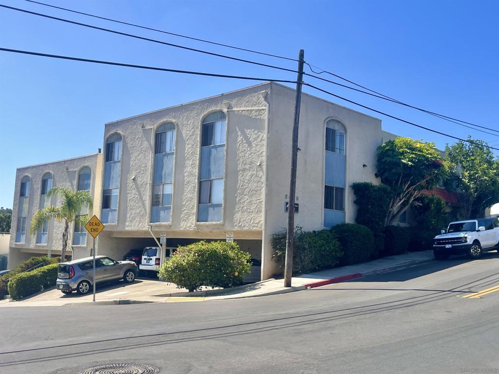 2625 Camulos St