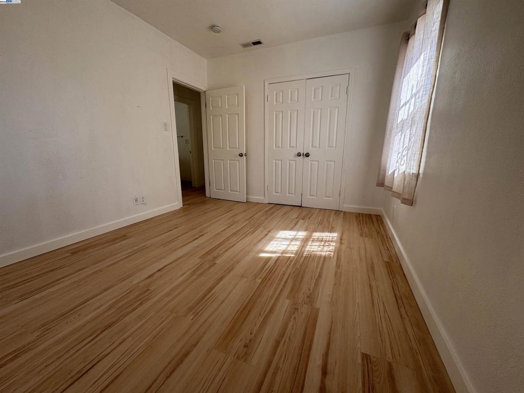 OAKLAND - Residential Lease