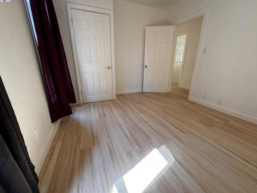 OAKLAND - Residential Lease