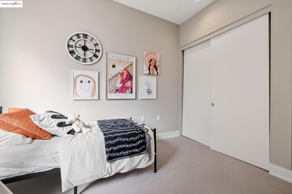 MONTCLAIR - Residential