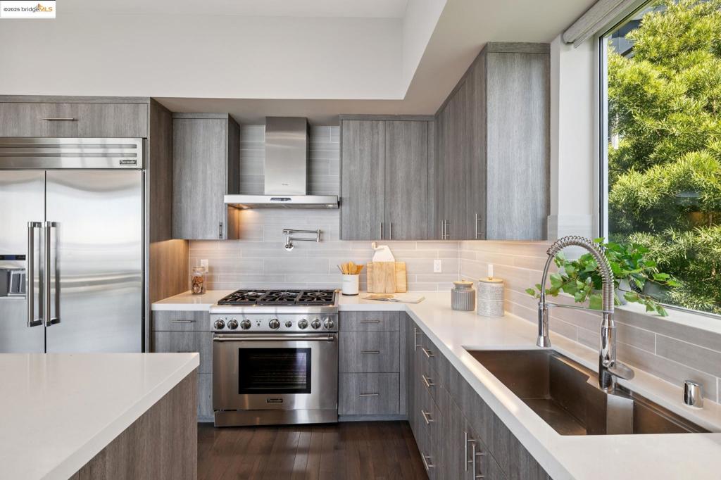 MONTCLAIR - Residential