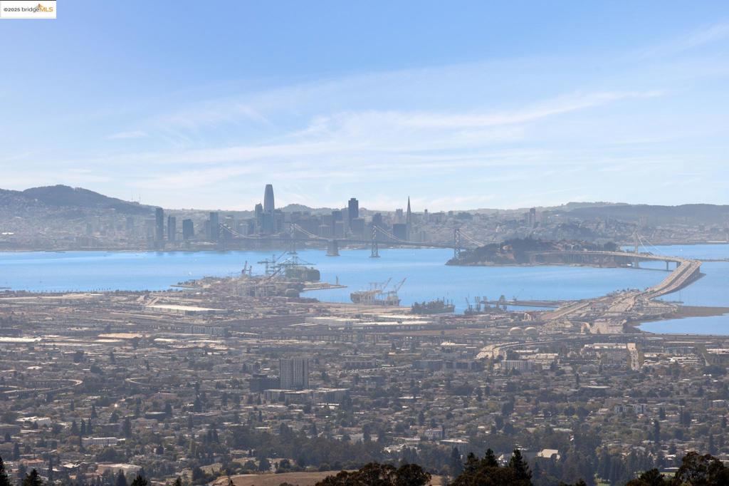 MONTCLAIR - Residential