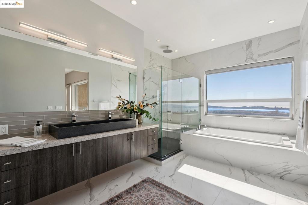 MONTCLAIR - Residential