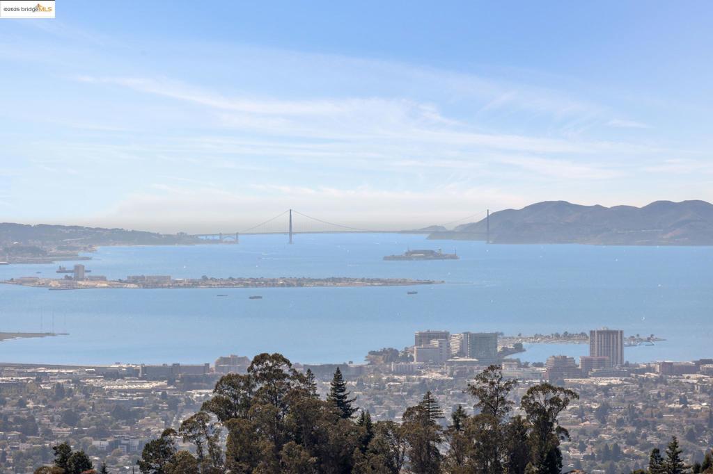 MONTCLAIR - Residential