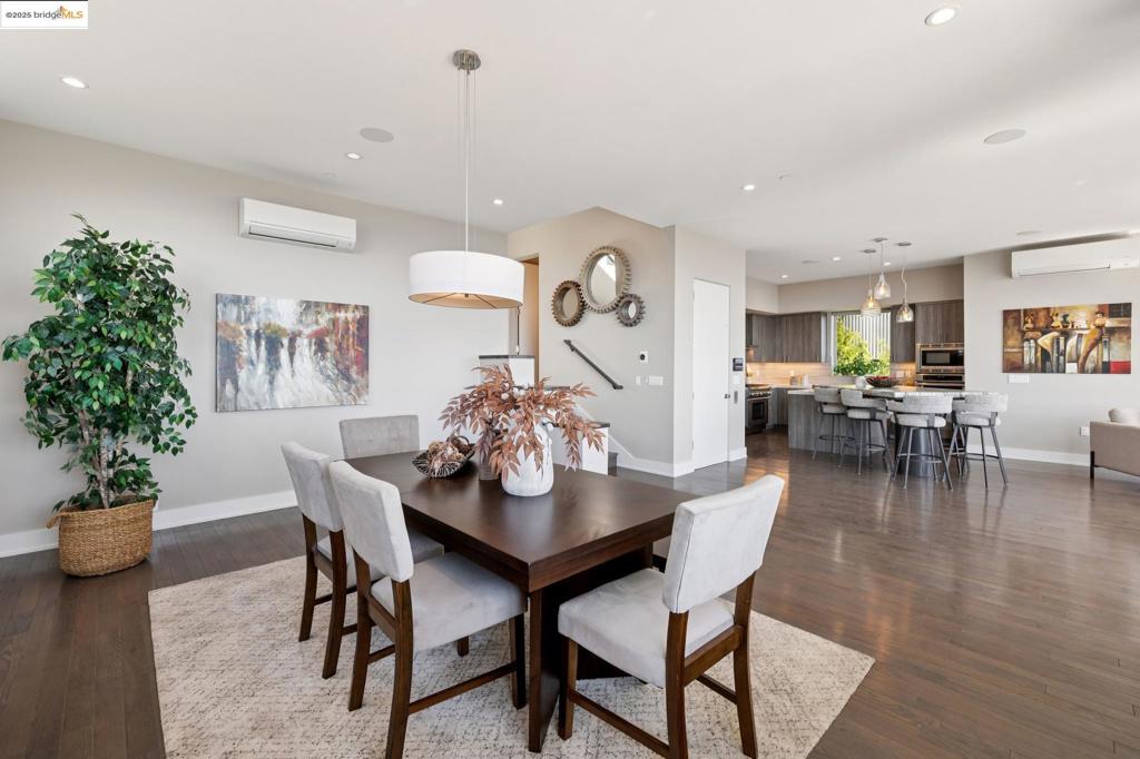 MONTCLAIR - Residential