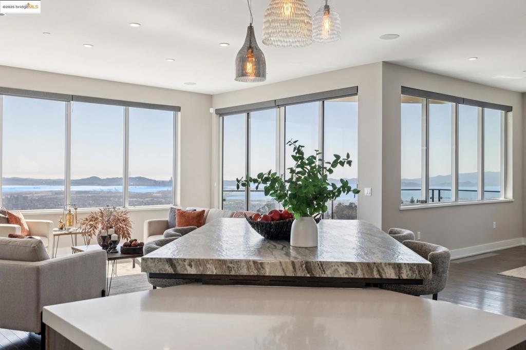 MONTCLAIR - Residential