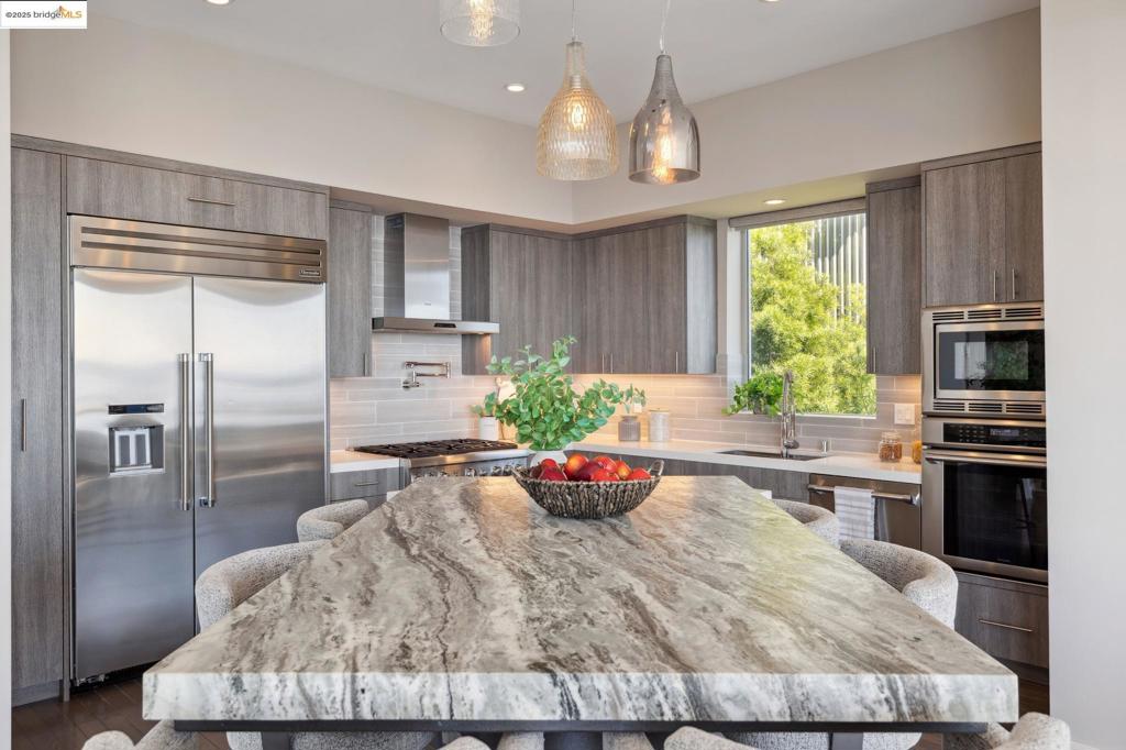 MONTCLAIR - Residential