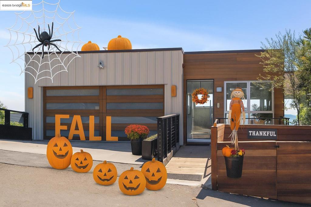 MONTCLAIR - Residential