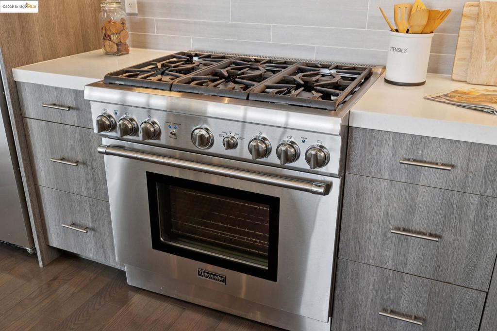 MONTCLAIR - Residential