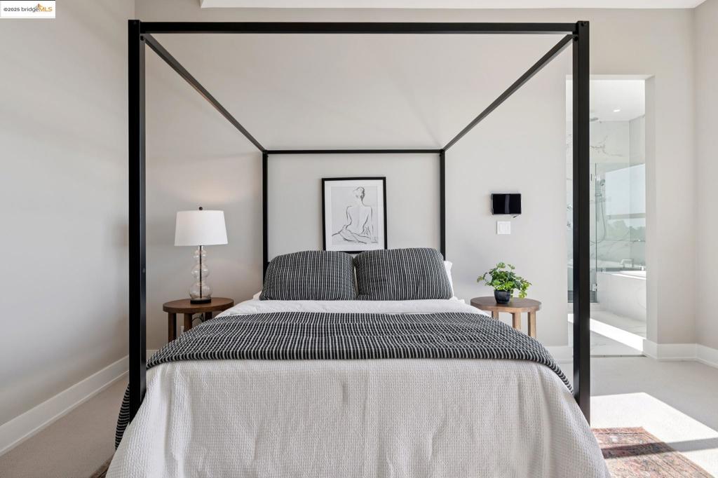 MONTCLAIR - Residential