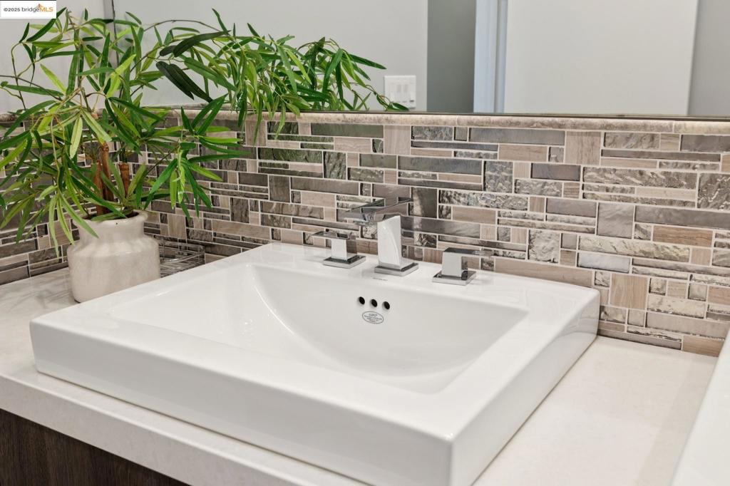 MONTCLAIR - Residential