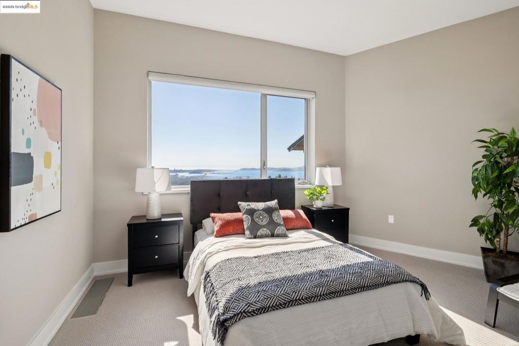 MONTCLAIR - Residential