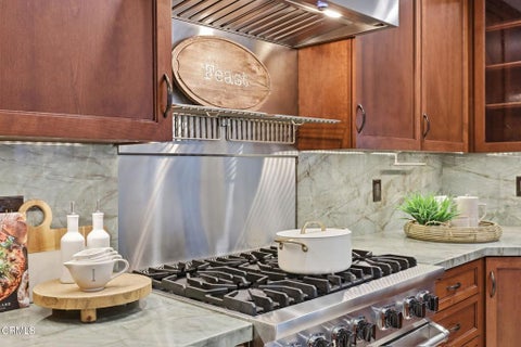 Tiny photo for 379 McGill Avenue, Ventura, CA 93003 (MLS # V1-39308)