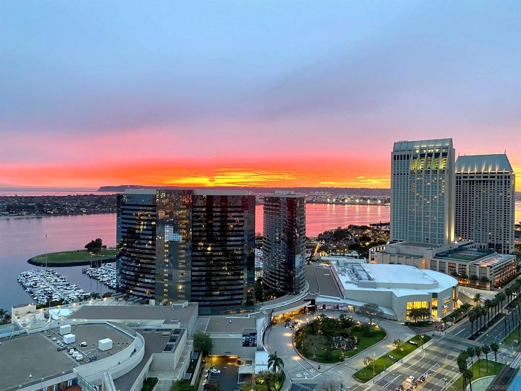 200 Harbor Drive 3003