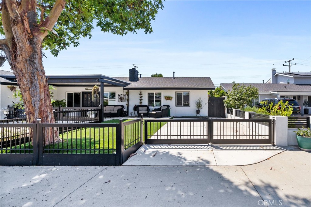 2817 Portola Drive