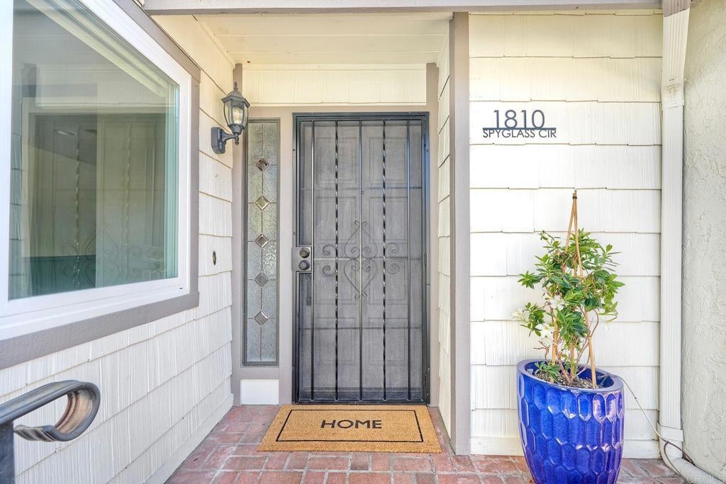 1810 Spyglass Cir