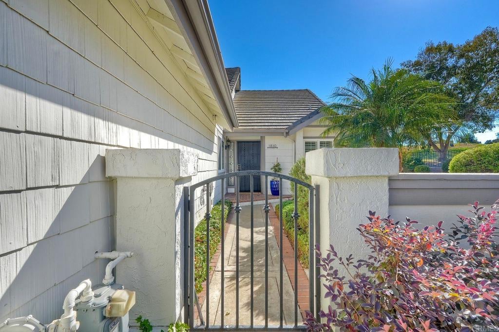 1810 Spyglass Cir