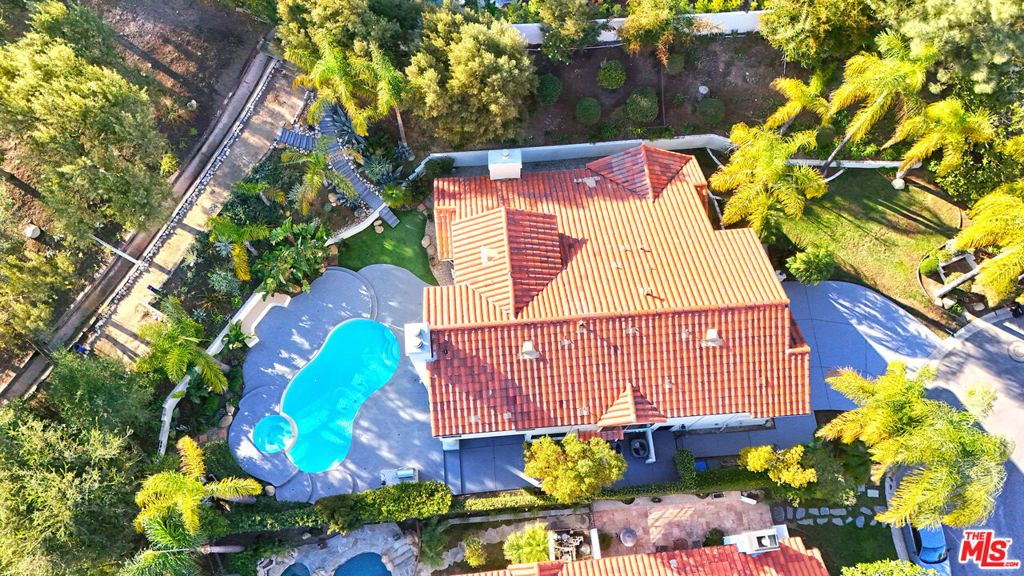 Photo of 5566 Spring Hill Court, Westlake Village, CA 91362 (MLS # 25608627)