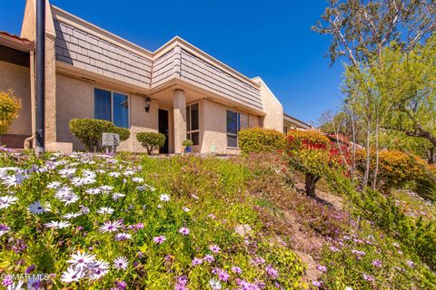 Photo of 2834 Lakeridge Lane, Westlake Village, CA 91361 (MLS # 224001257)
